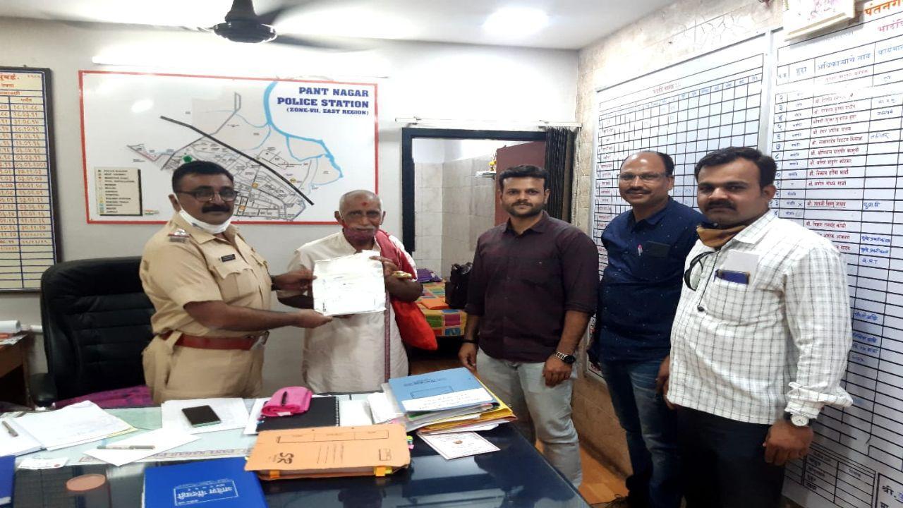 Mumbai: Pant Nagar cops trace Rs 82,000 cash left by priest in bus