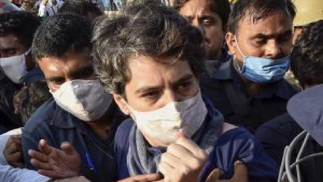 Priyanka Gandhi meets family of deceased farmer in UP