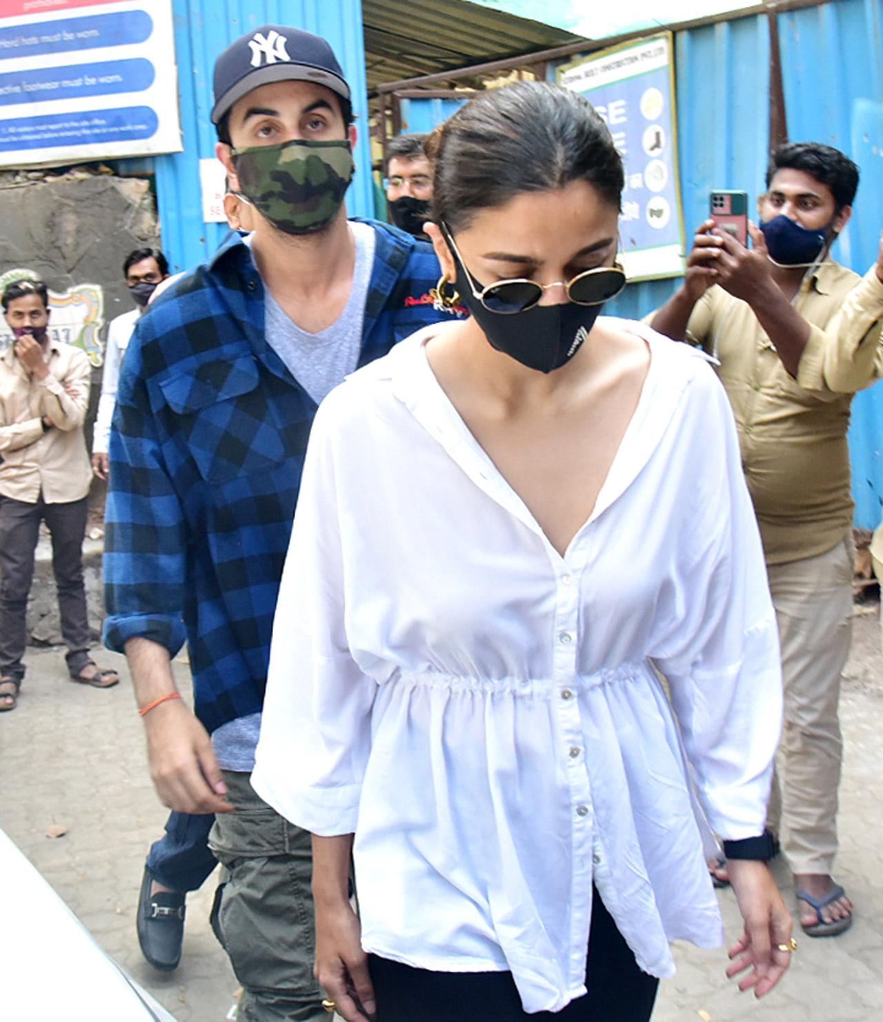 Last month, Neetu and Bhatt had also checked on the work. With talk of Bhatt and Ranbir likely to tie the knot this year, looks like they are keen things move at a brisk pace.