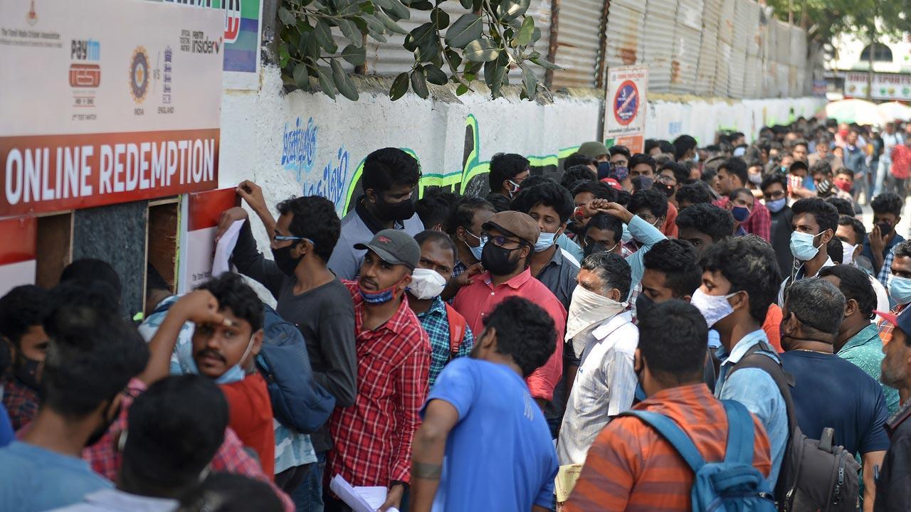 2nd Test: Crowds throng Chepauk for tickets, ignore social distancing norms