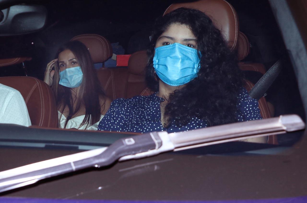 Malaika Arora, Arjun Kapoor and Anshula Kapoor attended Varun Dhawan's post-wedding celebration hosted at the newlywed's residence in the city. All pictures/Yogen Shah