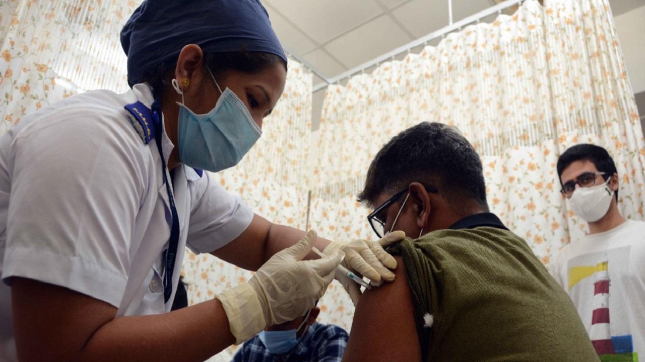 Maharashtra: 35,889 personnel administered COVID-19 vaccines