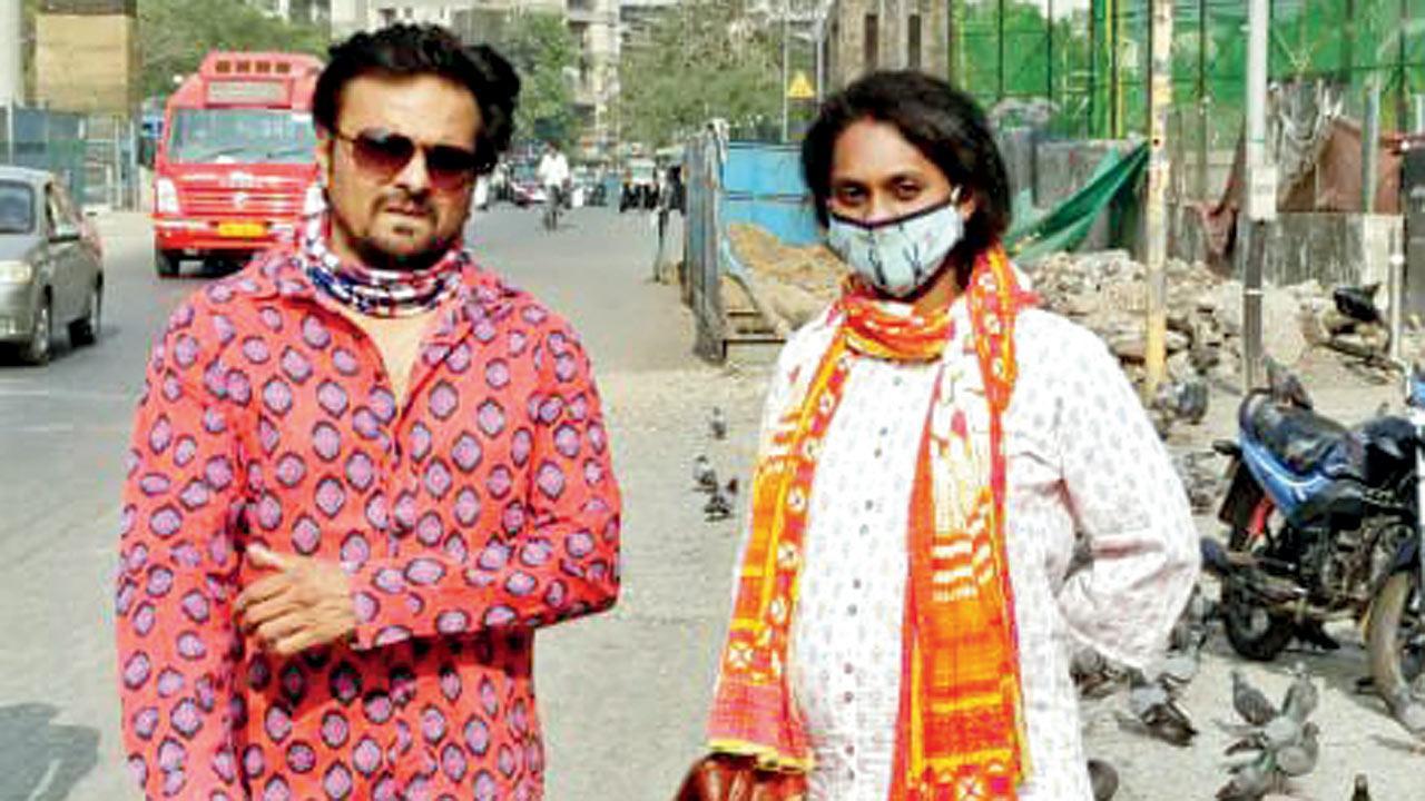Mumbai: Police book two for feeding pigeons, one for selling bird food