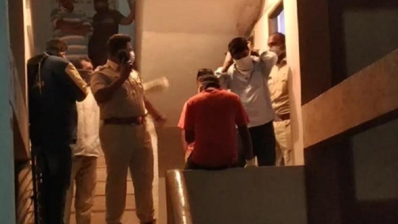 Decomposed body of woman found behind wall in flat at Palghar, boyfriend held