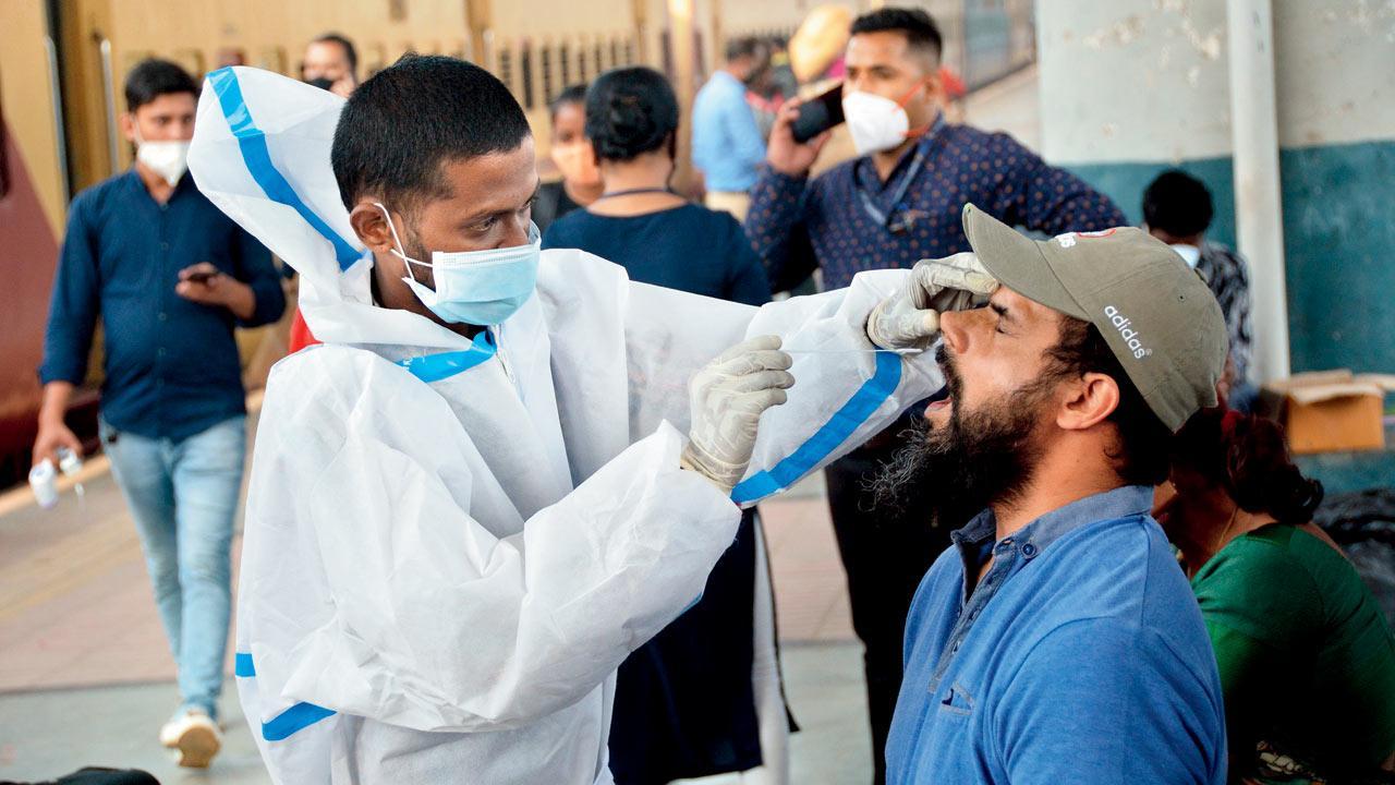 Coronavirus claims 9 lives in Mumbai, Maharashtra reports 3,160 cases