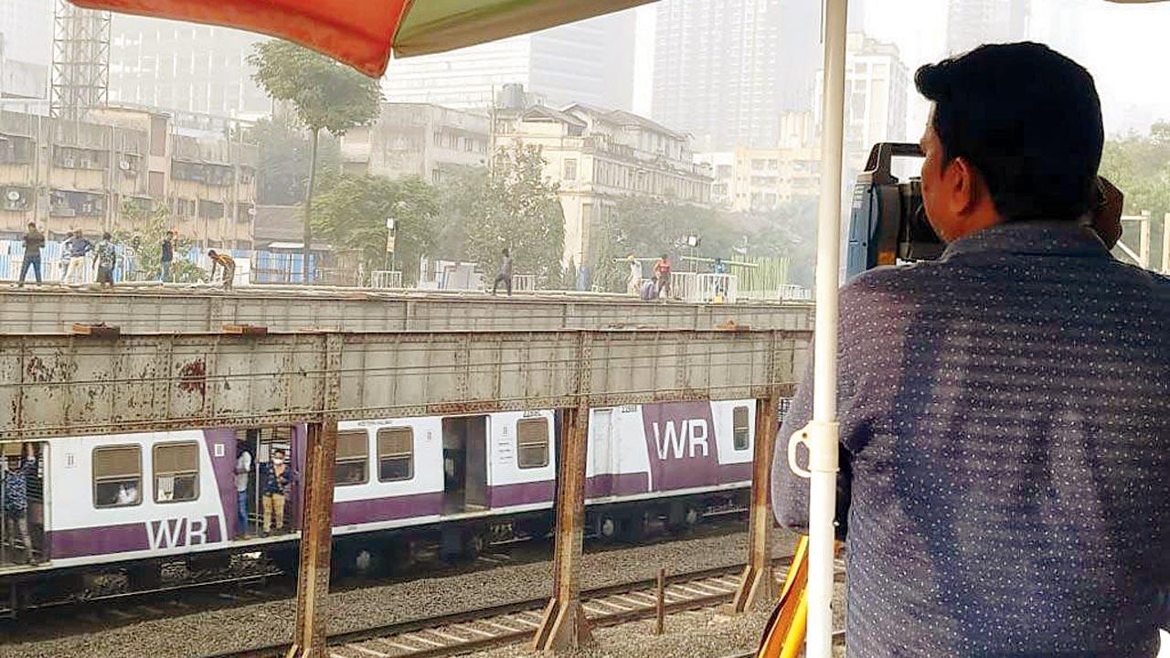 Mumbai: Delisle Road bridge to be ready by March 2022