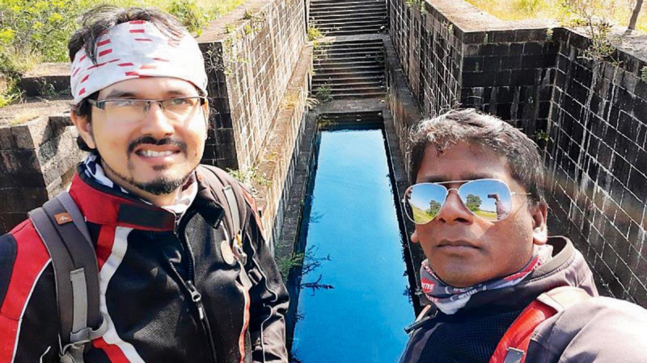 Duo dives deep to promote stepwells across Maharashtra
