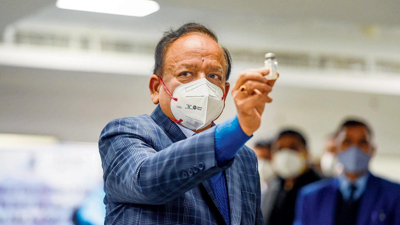 India records 15,158 new COVID-19 cases