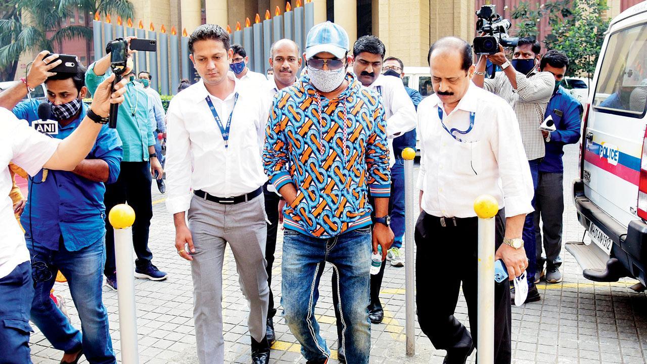 Mumbai: Fresh case against Dilip Chhabria based on comedian Kapil Sharma's plaint