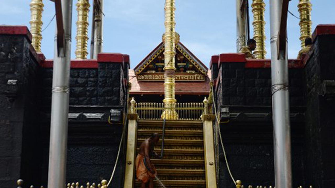COVID-19 takes a toll on 'Makaravilakku' prayers at Sabarimala temple