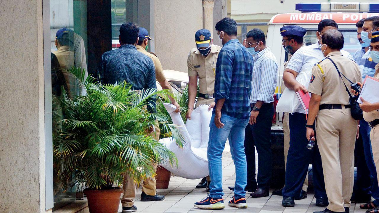 Forensic experts head to Khar to recreate events