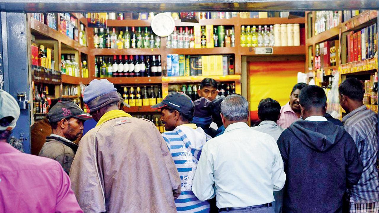 Maharashtra: 'Permit Raj' ruled the roost as coronavirus shut liquor shops