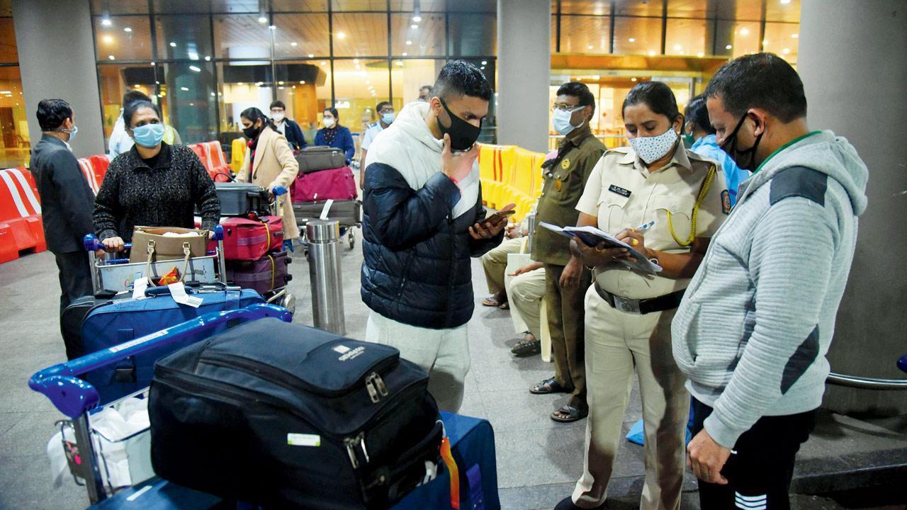Mumbai Crime: Four arrested for robbing three Iraqi nationals by posing as CBI officers