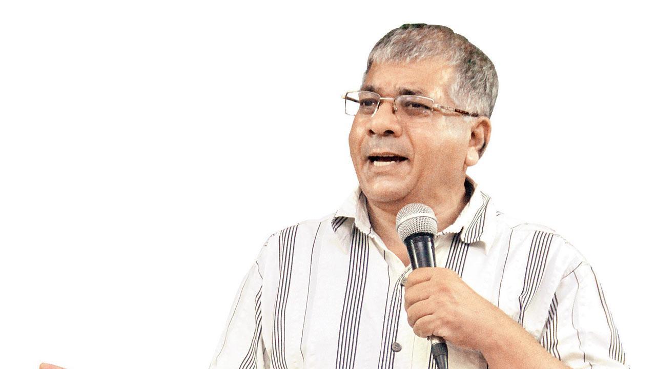 ‘PM Modi should get himself vaccinated first’