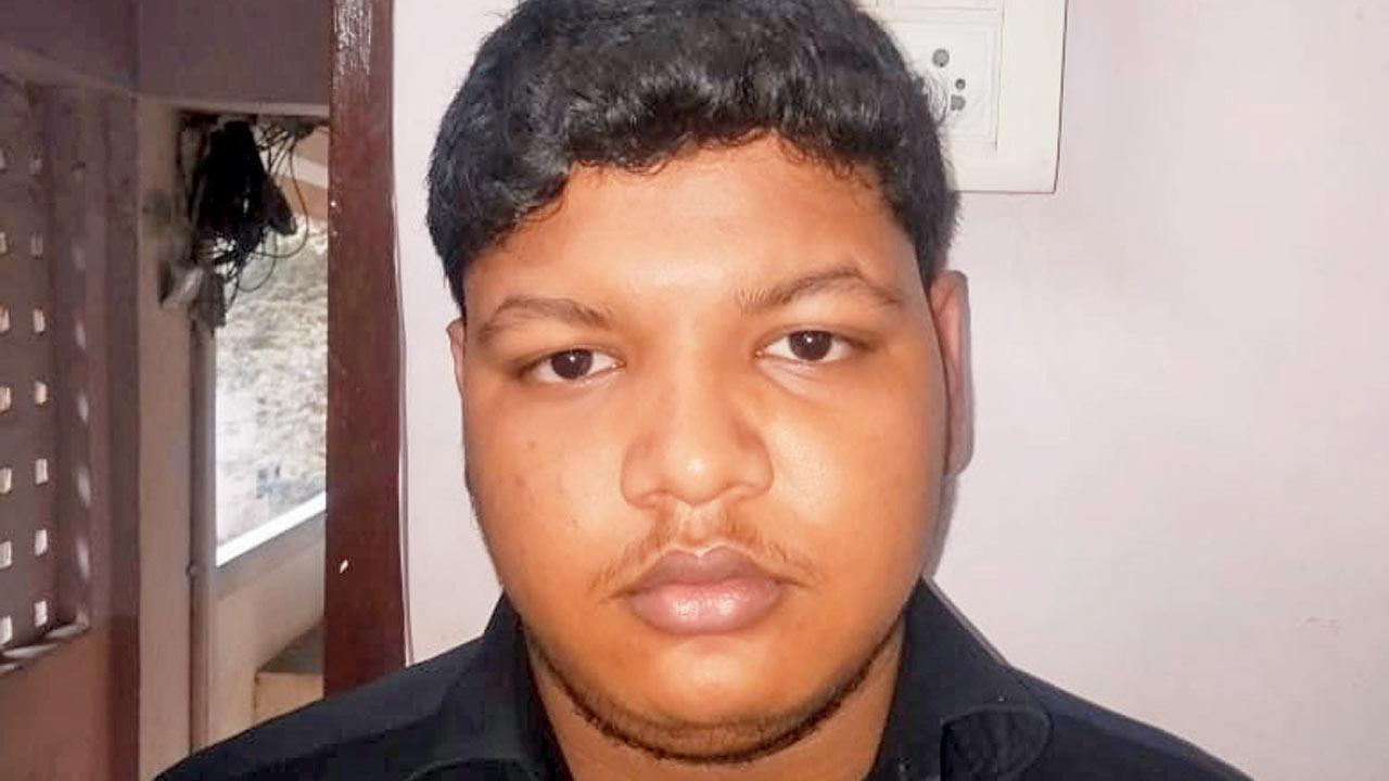 Mumbai Crime: Fake call centre headed by 20-year-old busted in Ghatkopar, 11 held