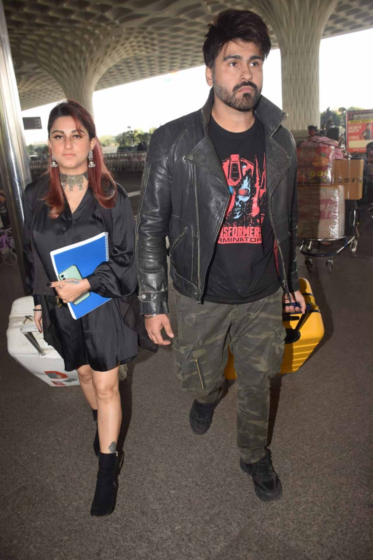 Aarya Babbar was also clicked at the Mumbai airport.