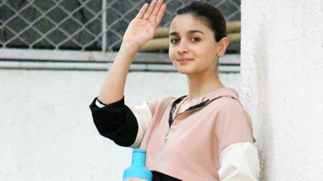 Alia Bhatt just ‘took a flight mid convo’