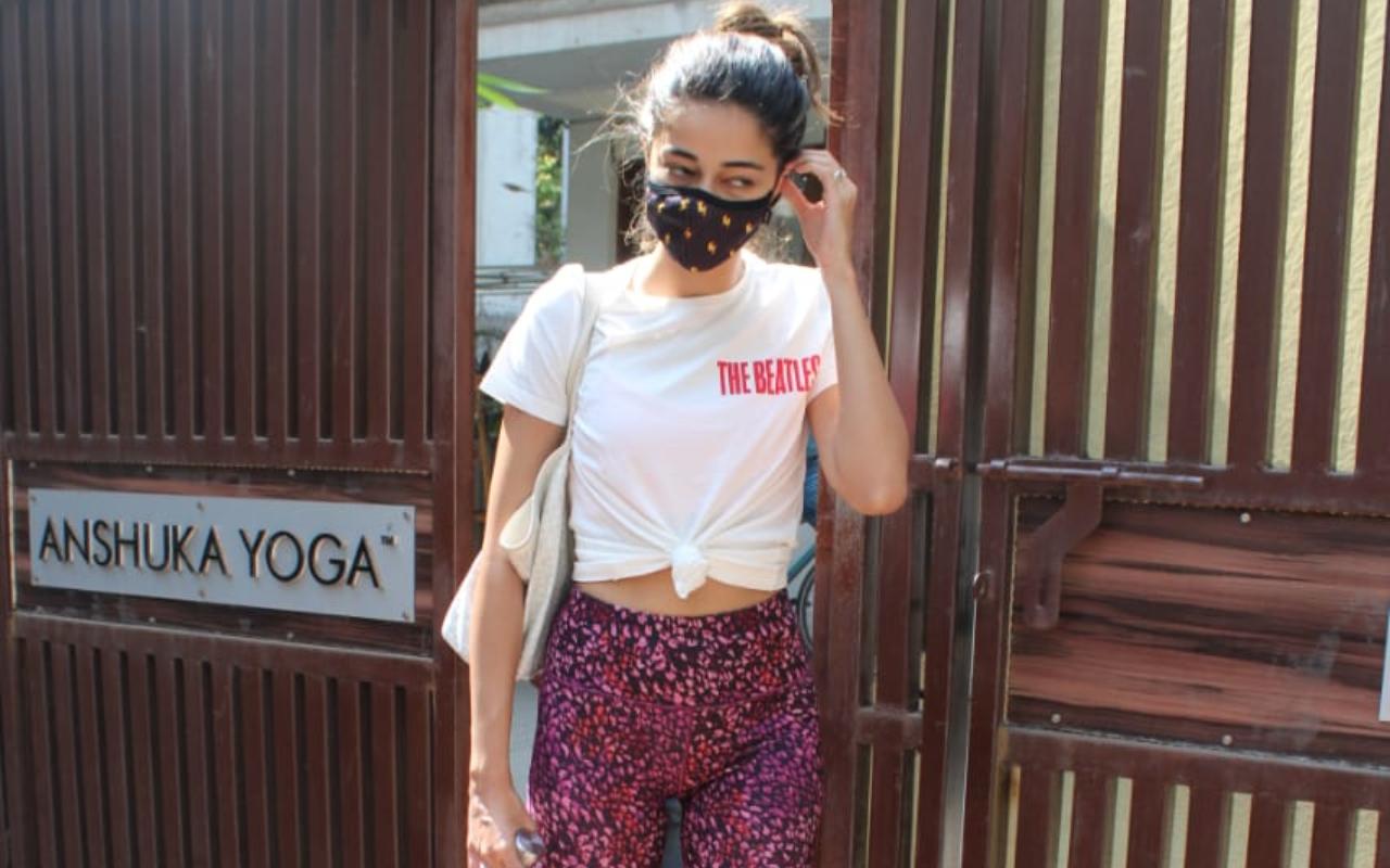 Ananya Panday was also snapped burning the calories at her yoga class in the same suburb. She opted for a white crop top and maroon leggings for the outing.