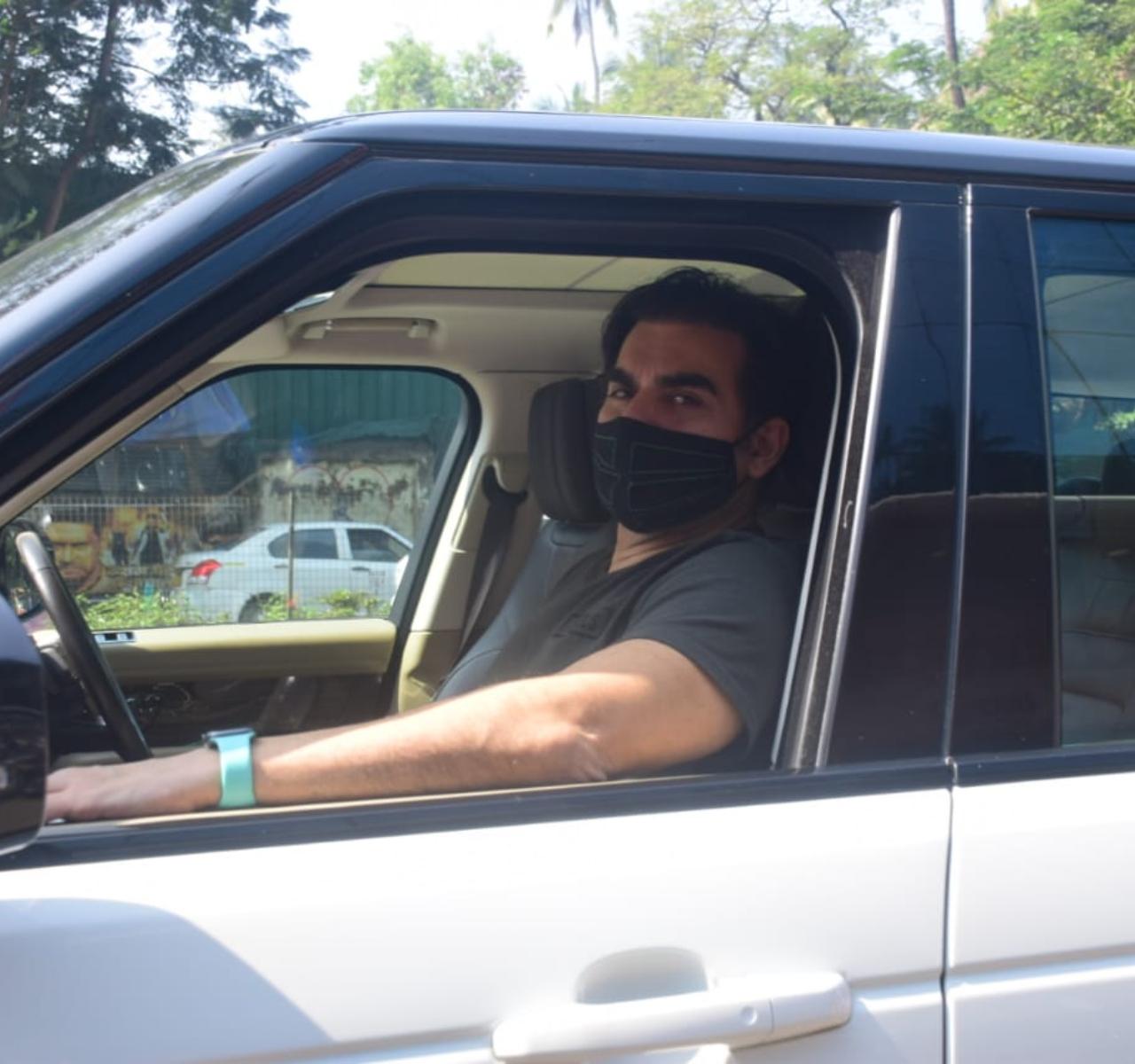 Arbaaz Khan was snapped enjoying his car ride in the same suburb.