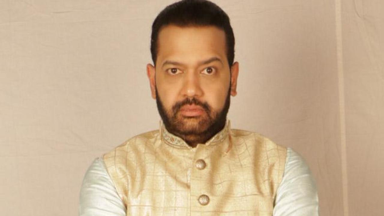 The housemate was Rahul Mahajan. He had the most entertaining run on the show and his clashes with Rakhi Sawant proved to be epic. Their most recent face-off was most entertaining and exciting as Rakhi and Rahul had a tiff where during a task Rakhi ripped off Rahul's dhoti. He played a good game and his badass attitude was much loved by both housemates and viewers. His ploy of turning the other housemates against Rakhi was also noted by all. He made his alliances with Rubina, Abhinav and found his buddy in Eijaz Khan. The entire house was extremely protective about Mahajan and even took care of his health.