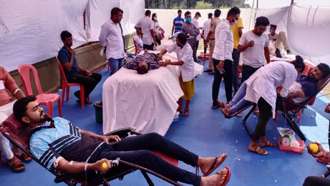 Palghar cops organise blood donation camp at police station