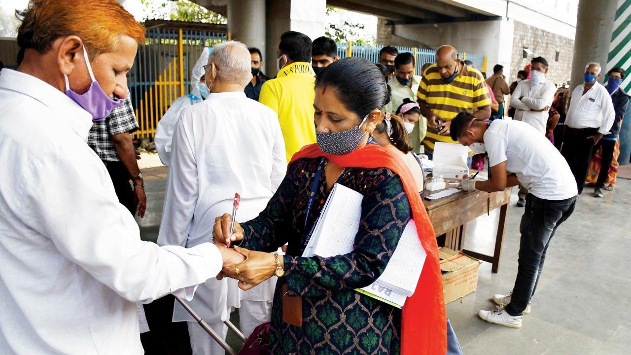 COVID-19: Mumbai records less than 400 cases, Maharashtra less than 2,000