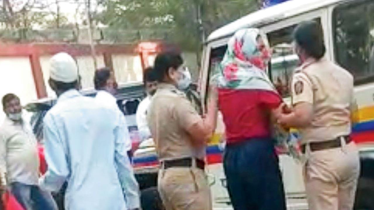 Khar murder: 48 injury marks found on victim's body