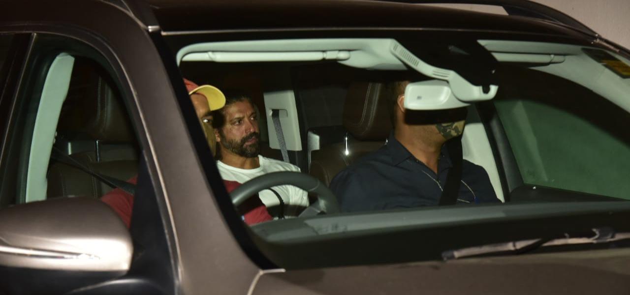 Farhan Akhtar and Ritesh Sidhwani were snapped together in Bandra. Farhan is news due to his relationship with Shibani Dandekar. The couple do not shy away from the media or the public glare to profess their love for each other. Recently, Shibani was seen dining together with Farhan, his sister Zoya Akhtar and parents Javed Akhtar and Shabana Azmi. Dandekar wished Foo (that's what she calls him) by posting a mushy message, 