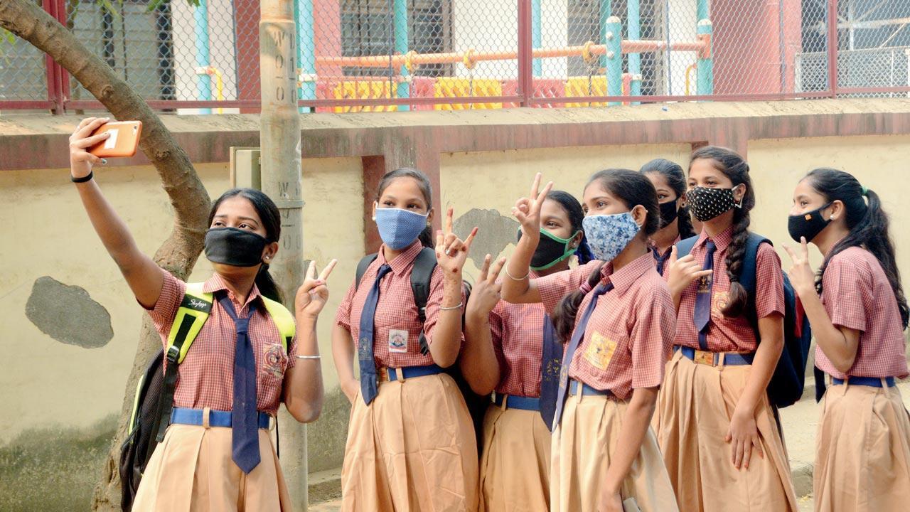 Mumbai: BMC's free mask move for school students slammed