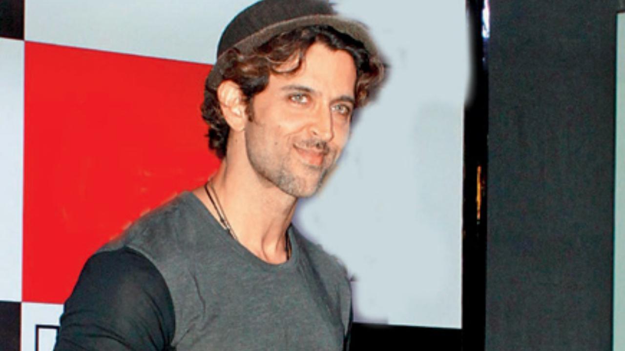 Watch Video: 'Daddy Cool' Hrithik Roshan goes on bike ride with his sons