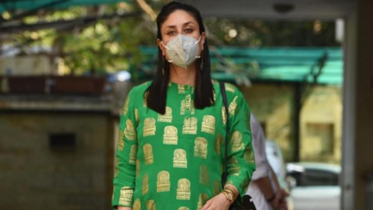 Photo Inside: Kareena Kapoor Khan flaunts her baby bump as she performs yoga