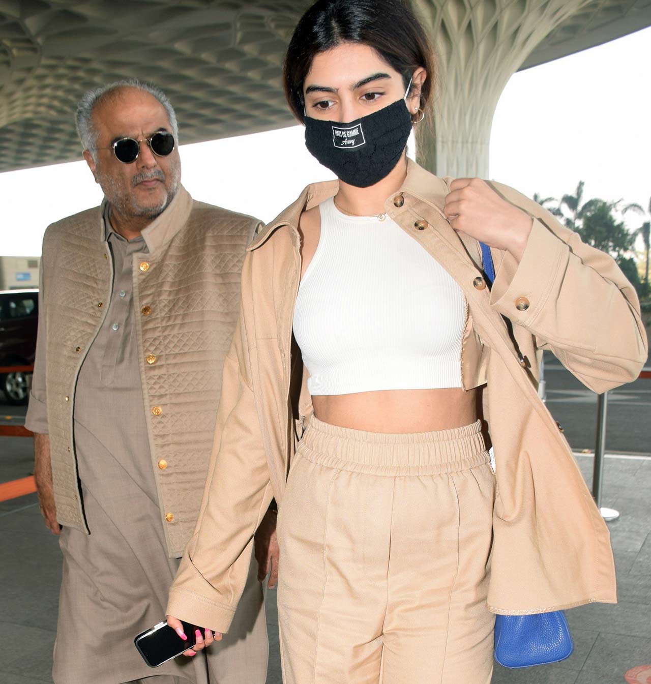 Boney Kapoor and Khushi Kapoor were also spotted at the Mumbai airport. The star kid, who is pursuing the course of film studies in New York, opted for a beige coloured co-ord set.