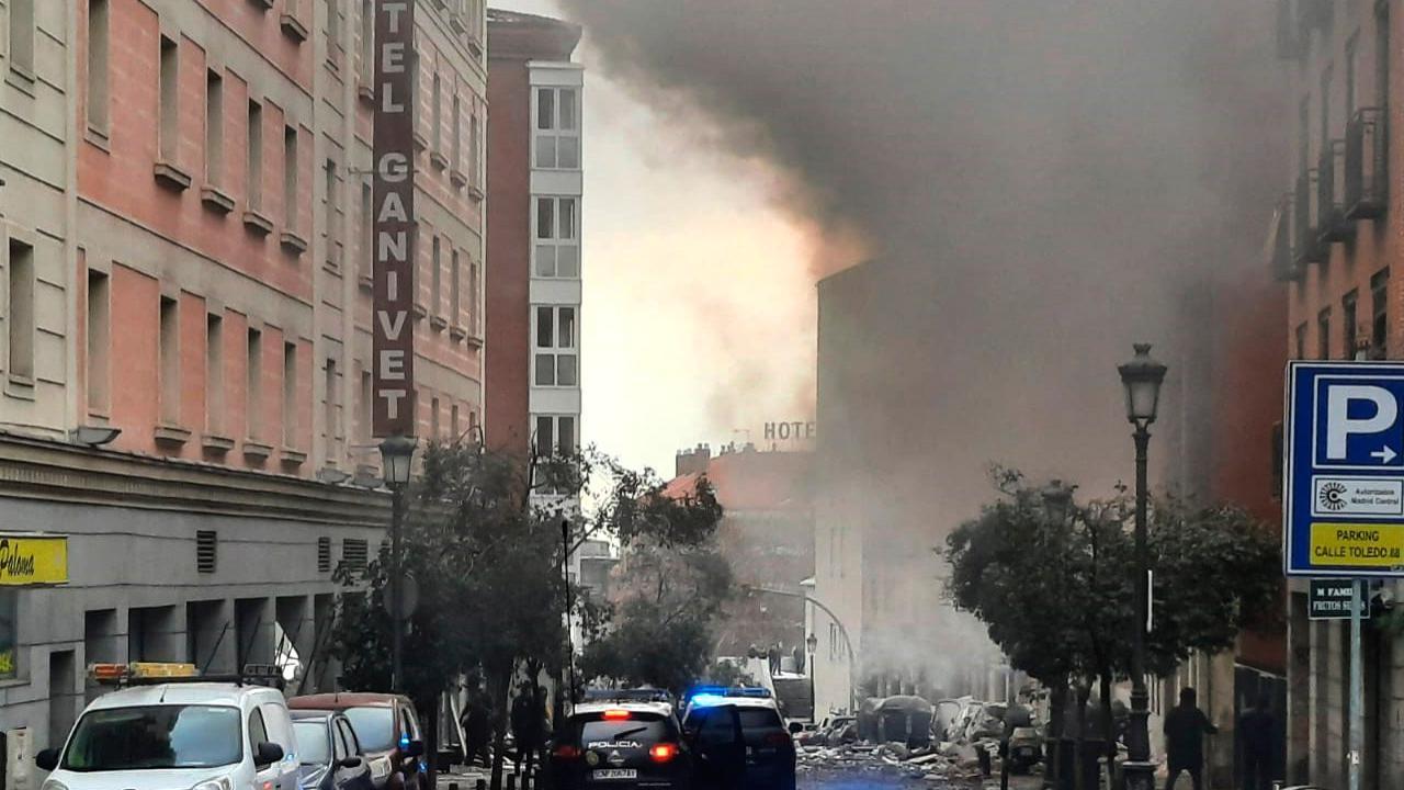 Madrid blast kills 2; apparently linked to gas leak: Mayor
