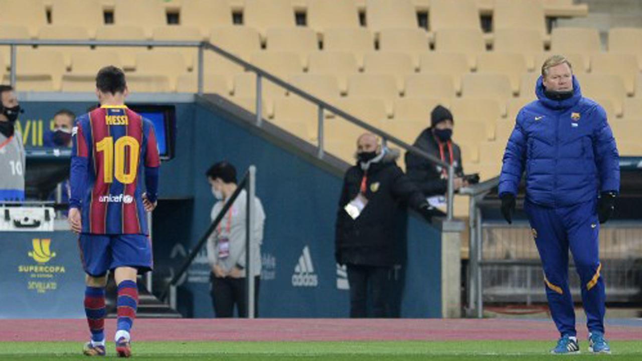Lionel Messi shown first red card of his Barcelona career