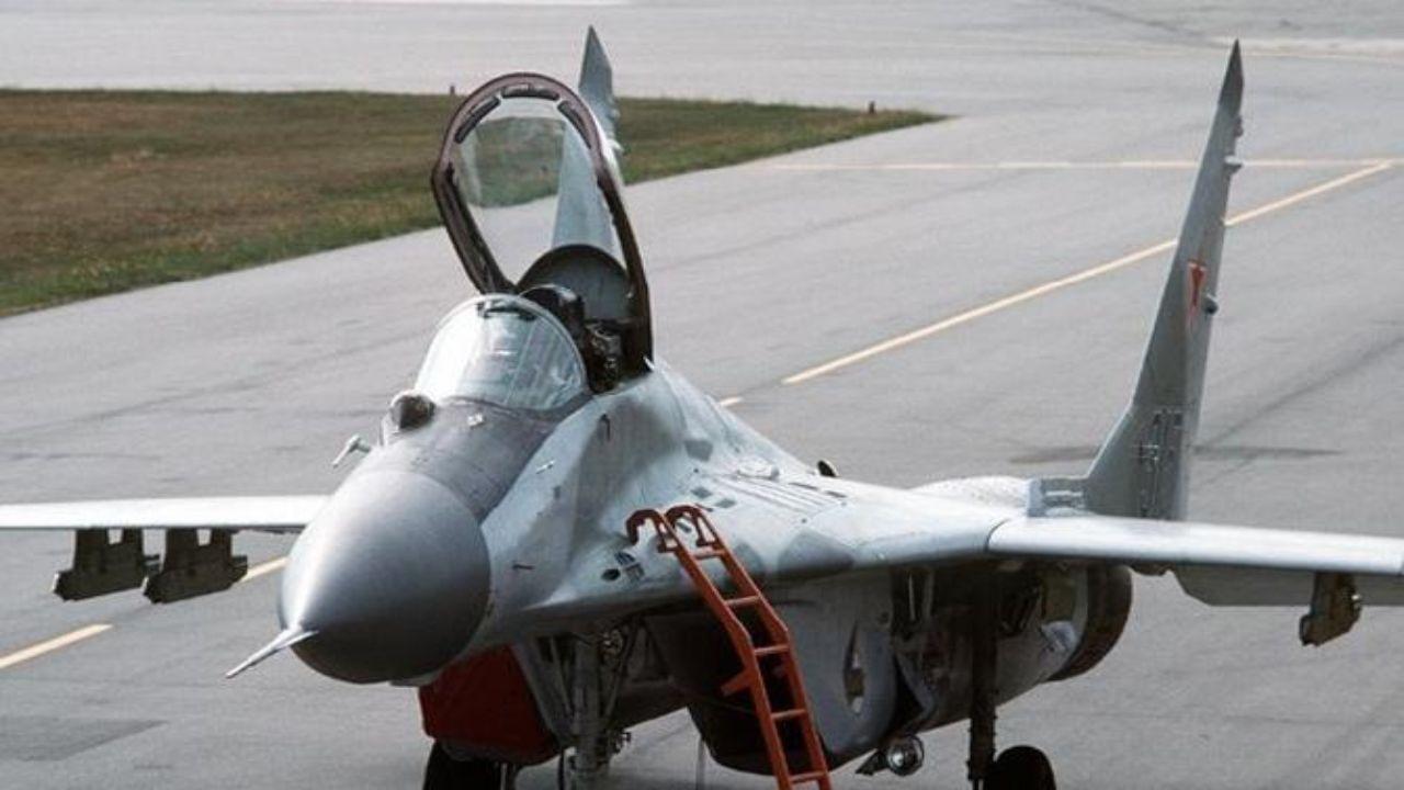 MiG-21 aircraft of IAF crashes in Rajasthan; pilot safe