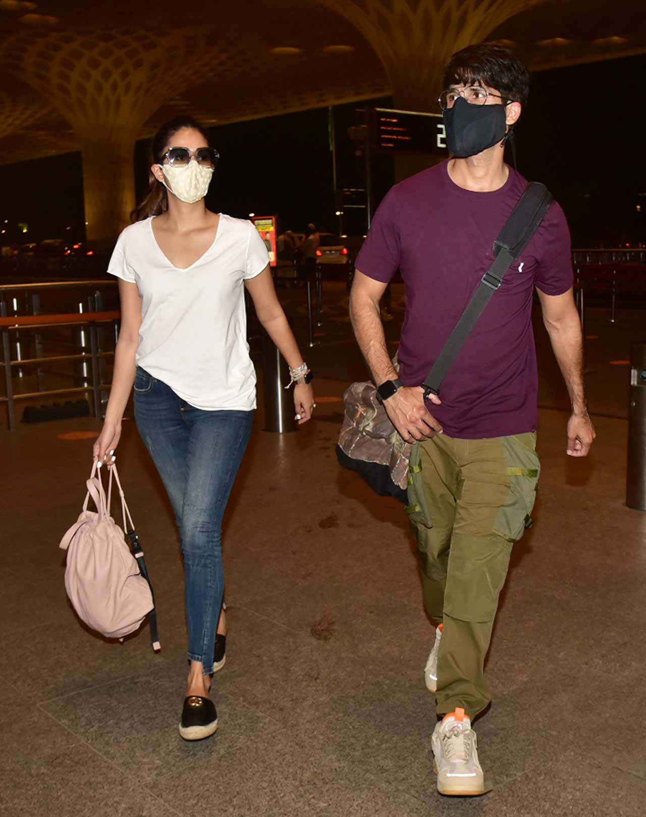Mira Kapoor and Shahid Kapoor were also spotted at the Mumbai airport. The duo left for a small vacation to Goa. On the work front, Shahid will be next seen in Jersey, opposite Mrunal Thakur.