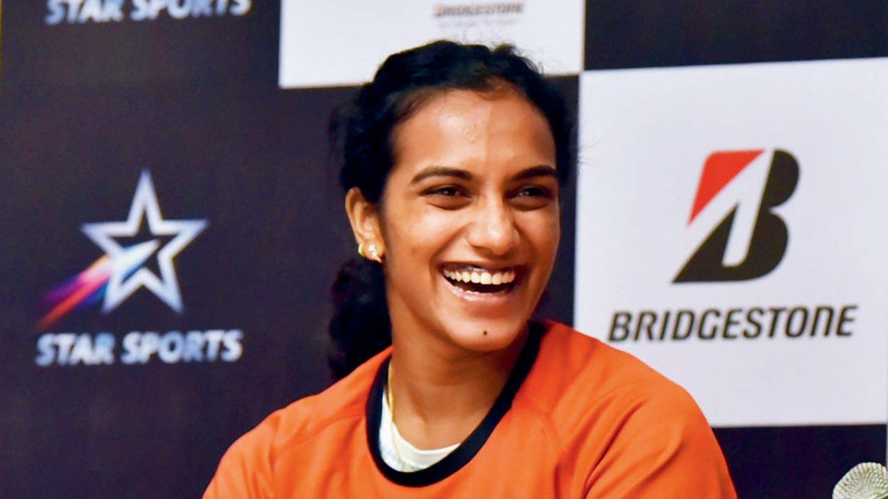Indian shuttlers leave for Thailand, PV Sindhu to fly from London