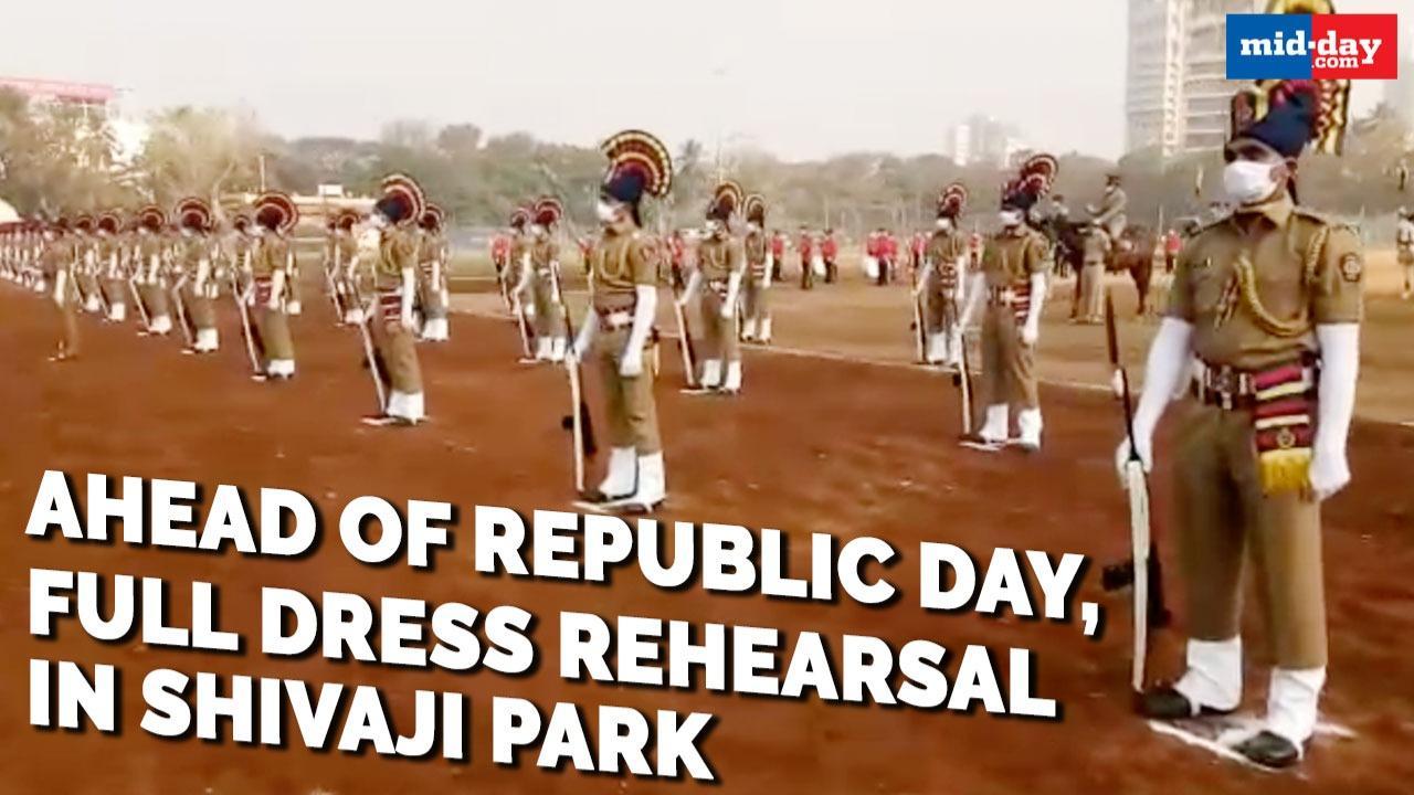 Ahead of Republic Day, full dress rehearsal takes place in Mumbai's Shivaji Park