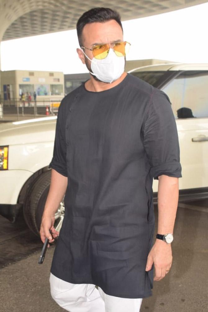 Saif Ali Khan was clicked while heading to Jailsalmer to complete the remaining portions of the shoot of his film Bhoot Police.