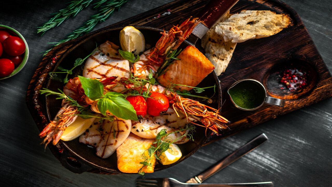 6 Places to try seafood in Mumbai