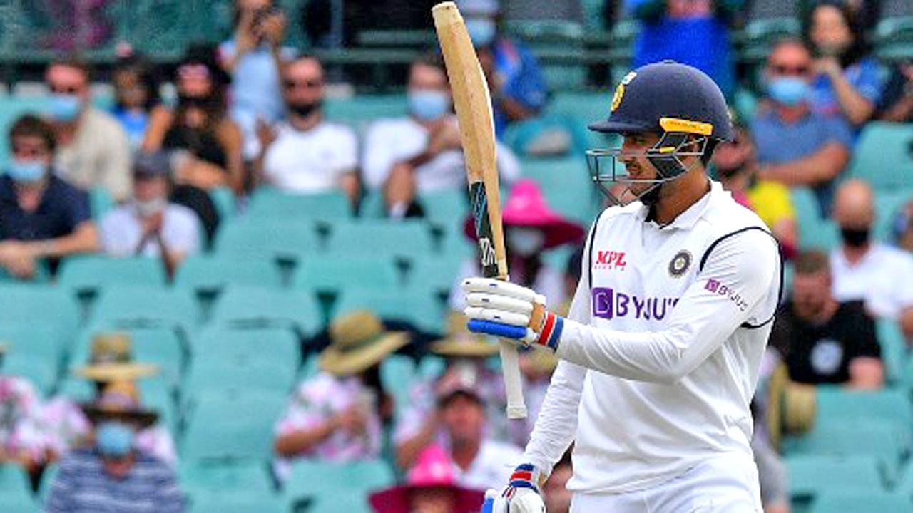 3rd Test: Shubman Gill scores fifty, India 96/2 at stumps on Day 2