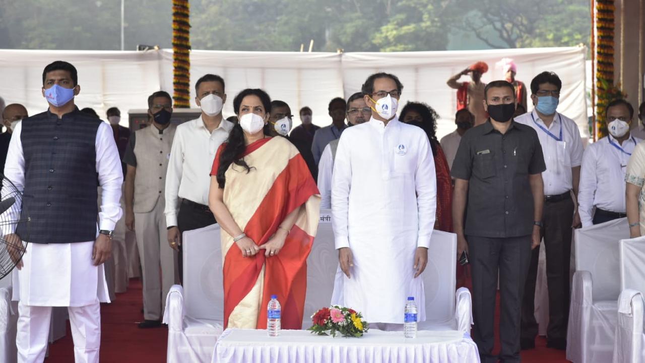 Maharashtra celebrates R-Day with patriotic fervour amid COVID-19 protocols