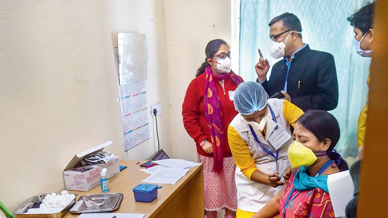 Start Vaccination Drive Only After Proper Screening: Public health experts
