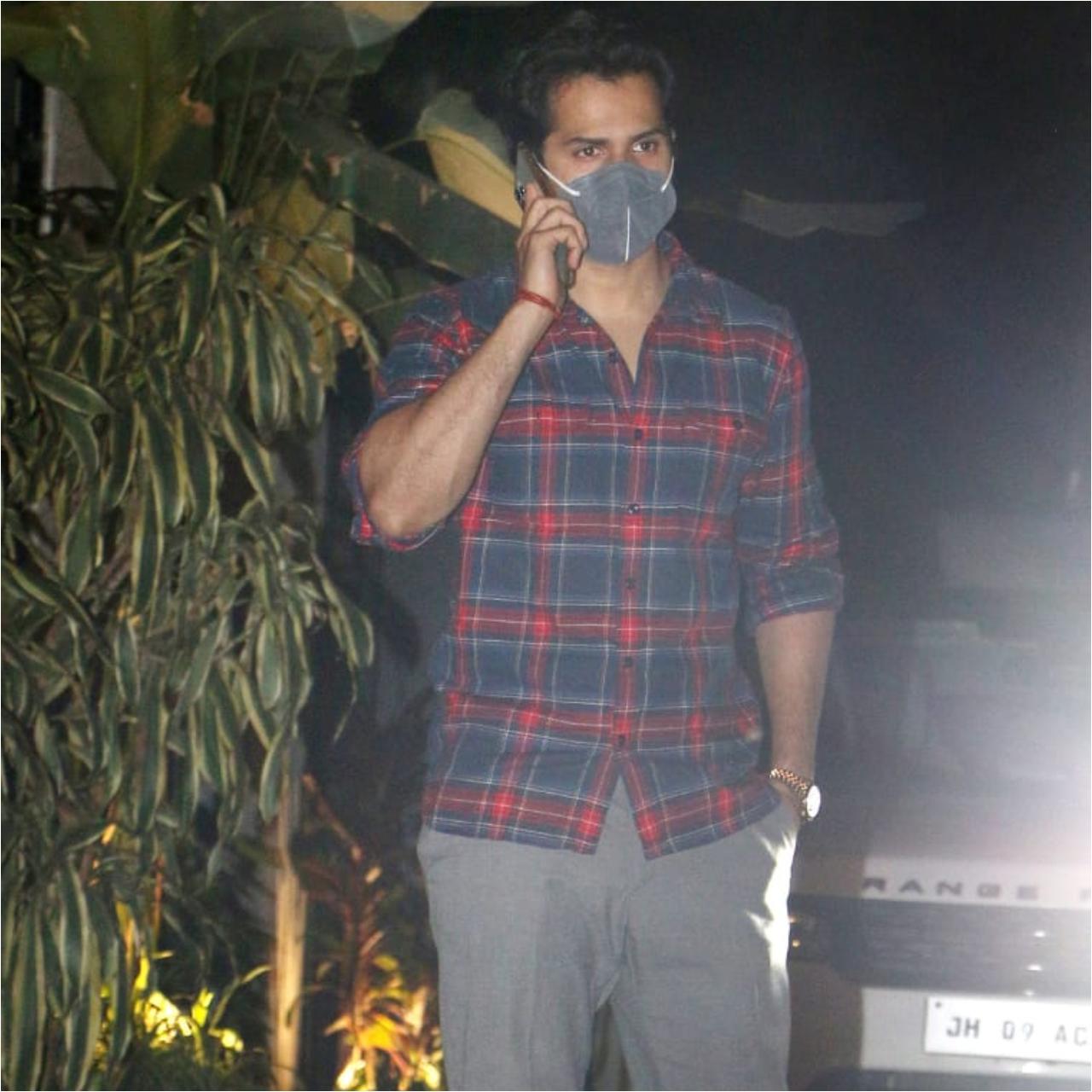 The actor was later clicked in Bandra. It is also said that the duo, and their near and dear ones, will have a three-day-long celebration by the beach from 22 to 24 of January. Apparently, invites have already been sent out to family and friends asking them to block their dates from January 22 to 25, and the preparations are in full swing.