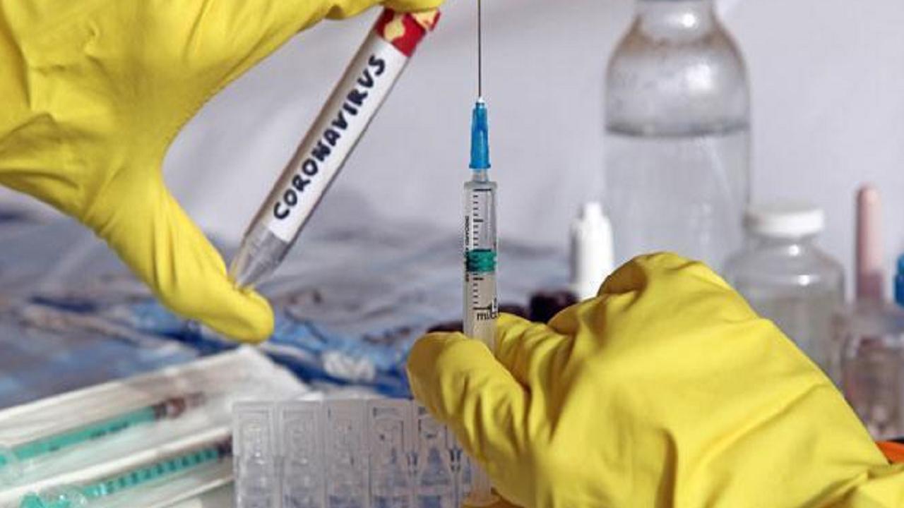 Moderna says its COVID-19 vaccine works against new variants