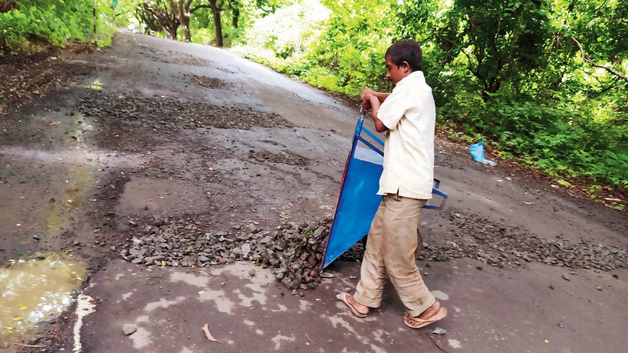 Mumbai: Aarey Colony locals warn don’t want shoddy repairs as filling of potholes begins