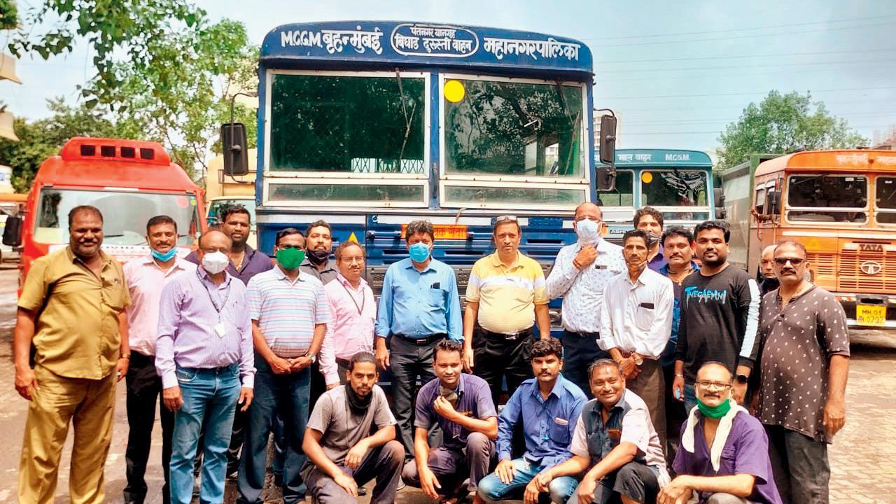 BMC sends 2 teams to help in Raigad, Kolhapur