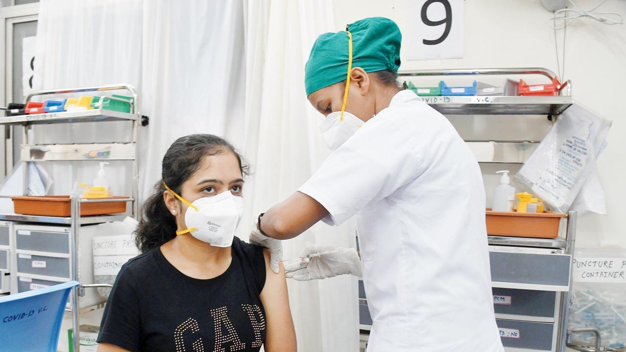 Mumbai: Stock late, vaccine centres to operate from 2-5 pm today