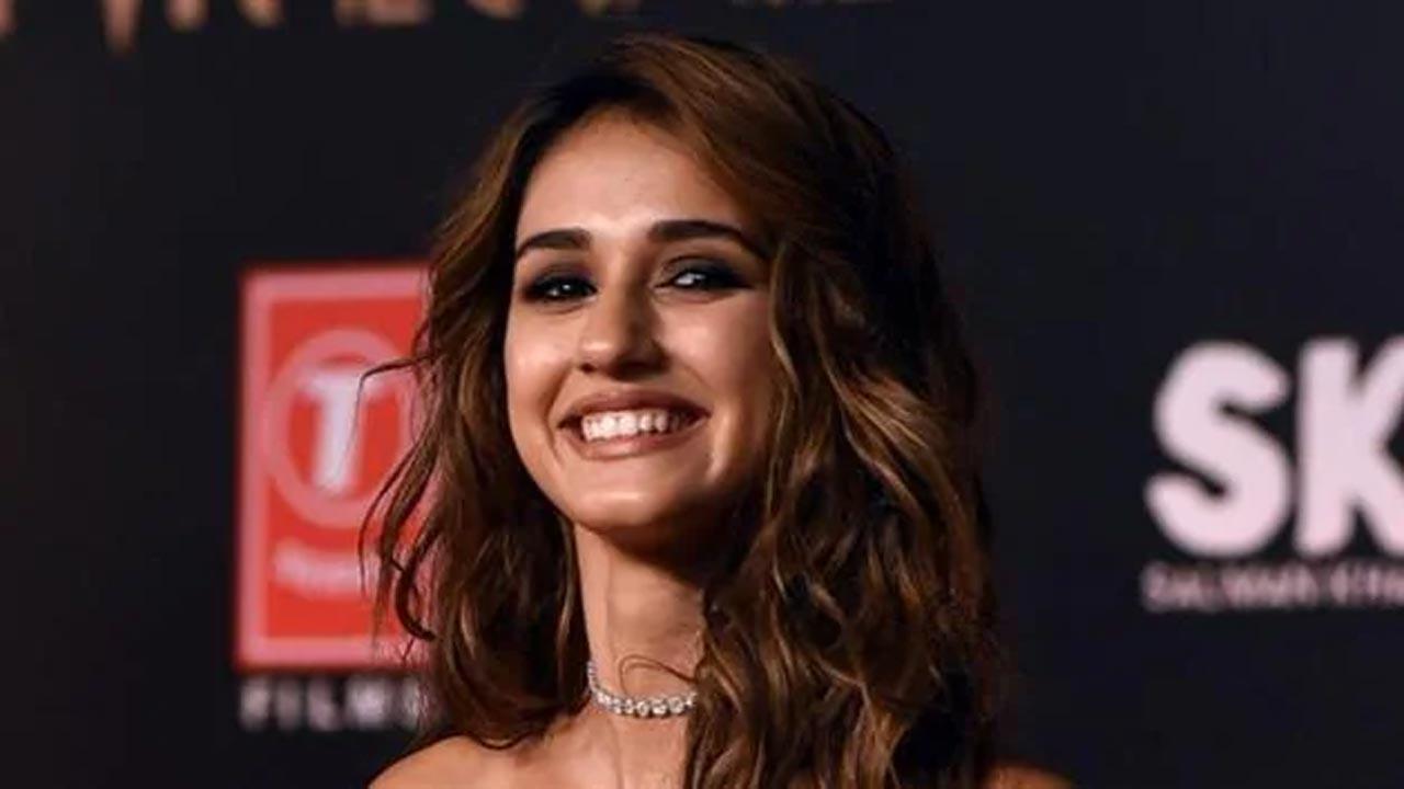Disha Patani raises temperature with latest bikini picture