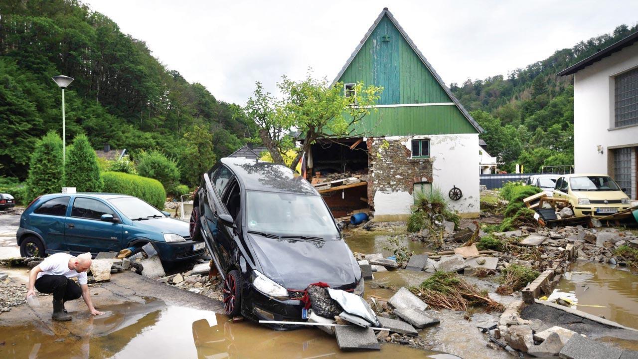 More than 30 dead, dozens missing in heavy Europe floods